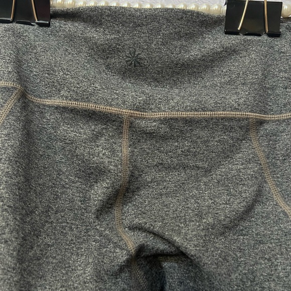 Athleta Salutation Stash Pocket 7/8 Tight in Powervita size xs - Picture 5 of 7